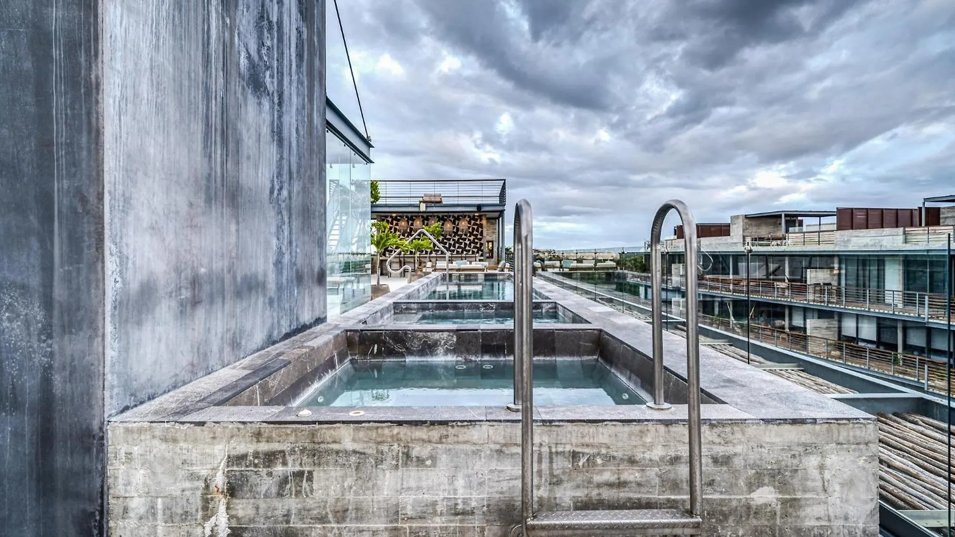 Unique 1Br Swim Up Cenote, And Gym Apartment Tulum Mexico